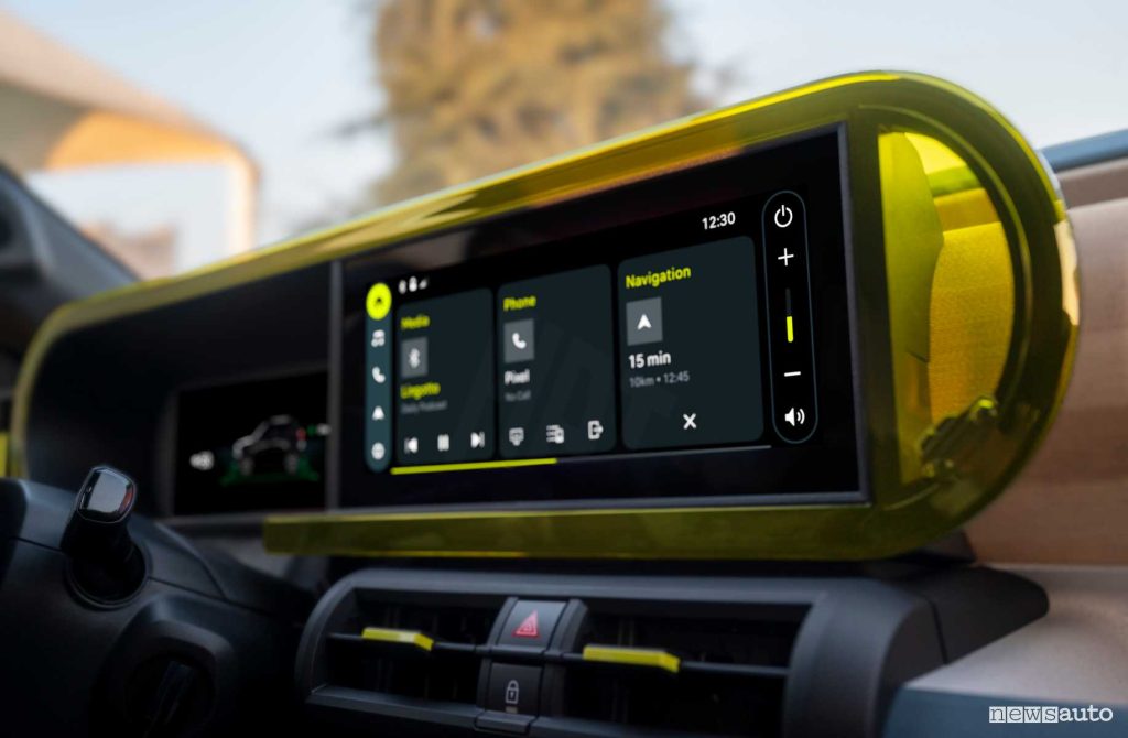 Fiat Grande Panda La Prima display infotainment