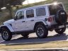 Jeep Wrangler Sahara JLU 2.0 su strada