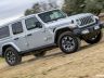 Jeep Wrangler Sahara JLU 2.0 sullo sterrato