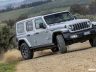 Jeep Wrangler Sahara JLU 2.0 in sottosterzo sullo sterrato