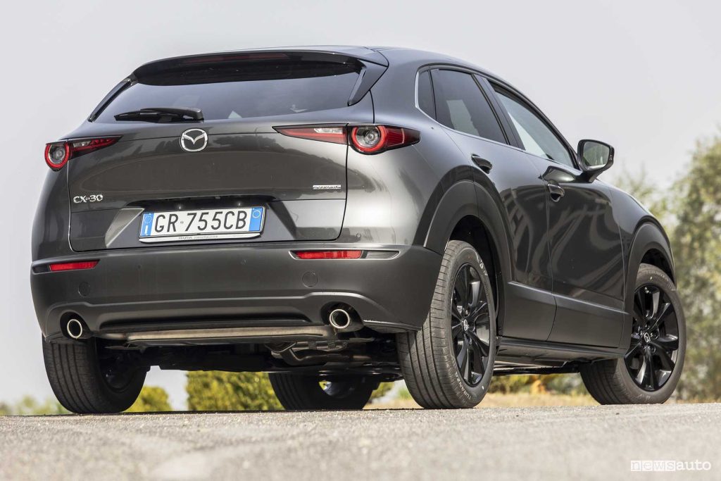 Mazda CX-30 Homura posteriore 3/4