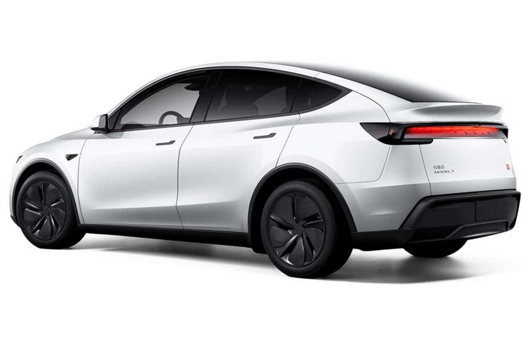 Tesla Model Y 2025 posteriore 3/4 bianca