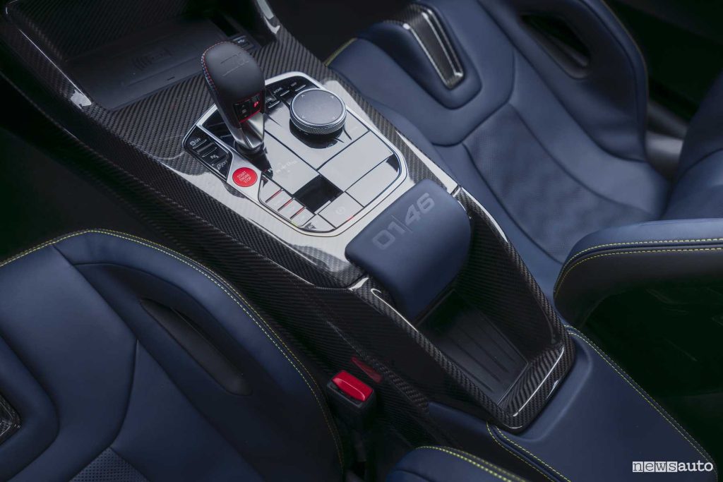 BMW M4 CS Edition VR46 Sport targhetta numerata