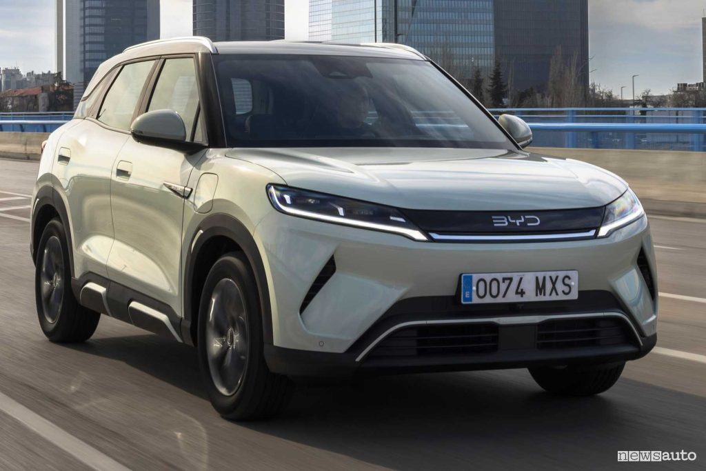 BYD Atto 2 su strada