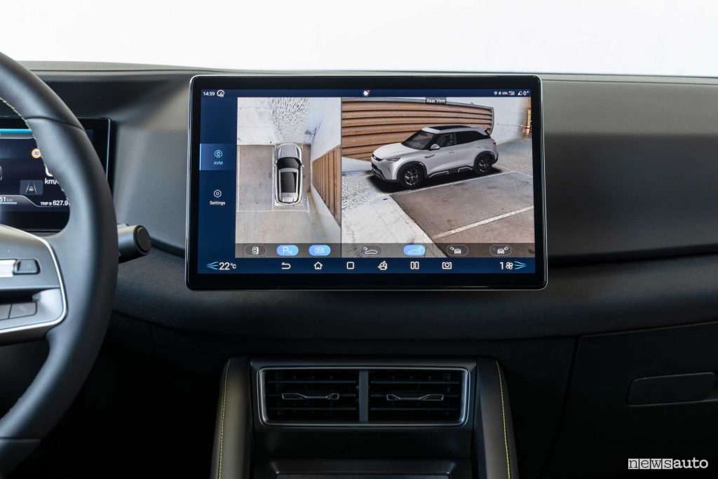 BYD Atto 2 immagini telecamera posteriore a 360°