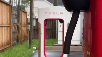 Cavi dei Supercharger rubati
