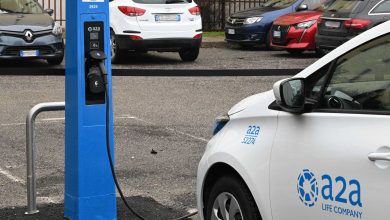 Ricarica elettrica a Brescia dai lampioni