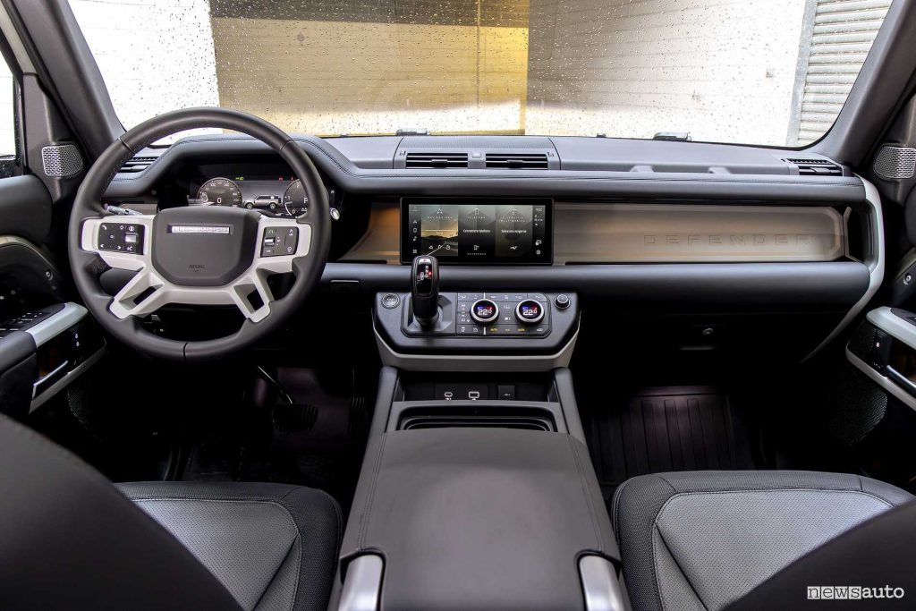 Land Rover Defender 110 plancia abitacolo