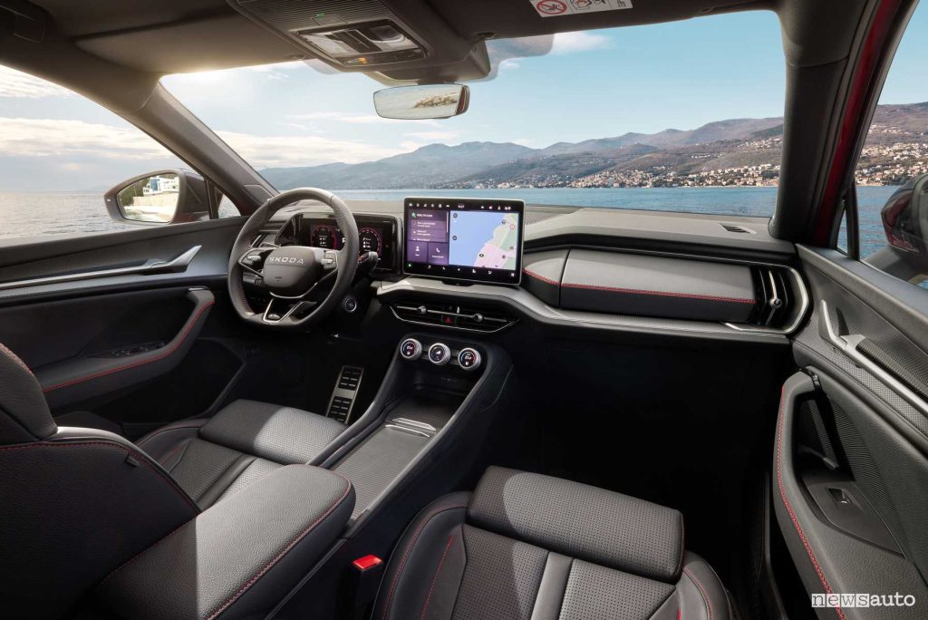 Skoda Kodiaq RS plancia abitacolo