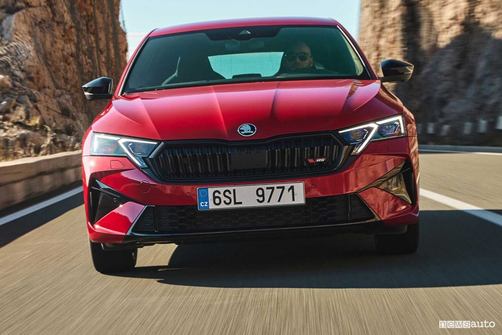 Skoda Octavia RS su strada