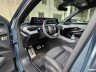 Peugeot E-5008 volante, posto di guida abitacolo