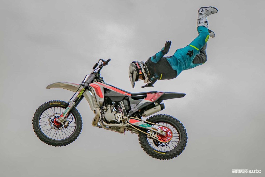 Esibizioni area esterna Roma Motodays con il freestyle motocross