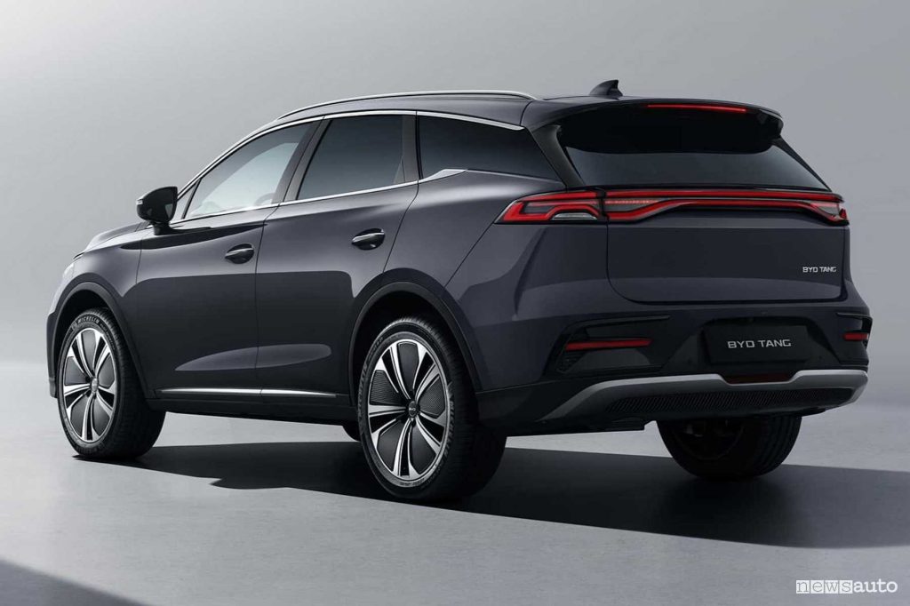 BYD Tang posteriore 3/4