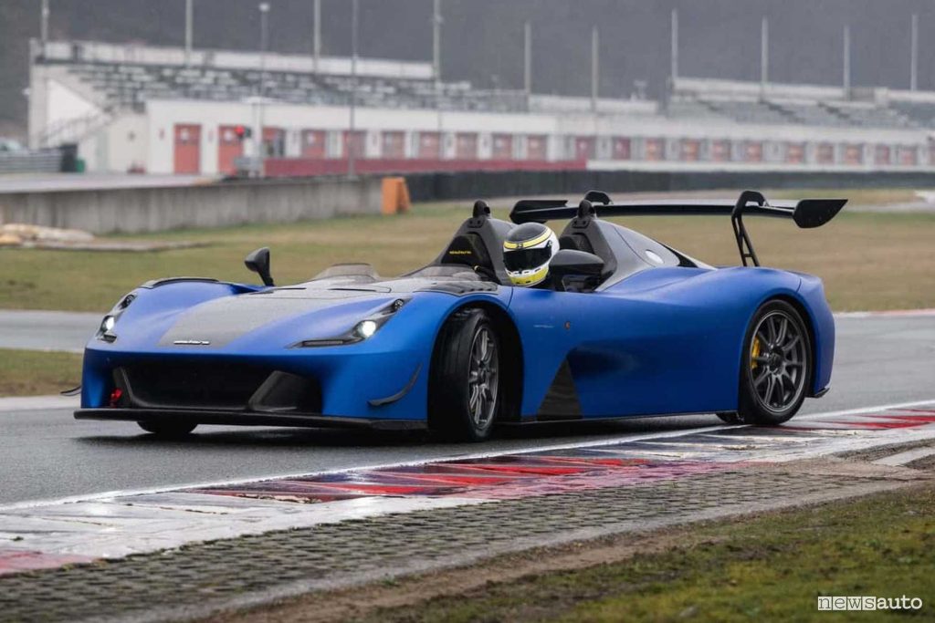 Dallara Stradale Laps in pista a Varano