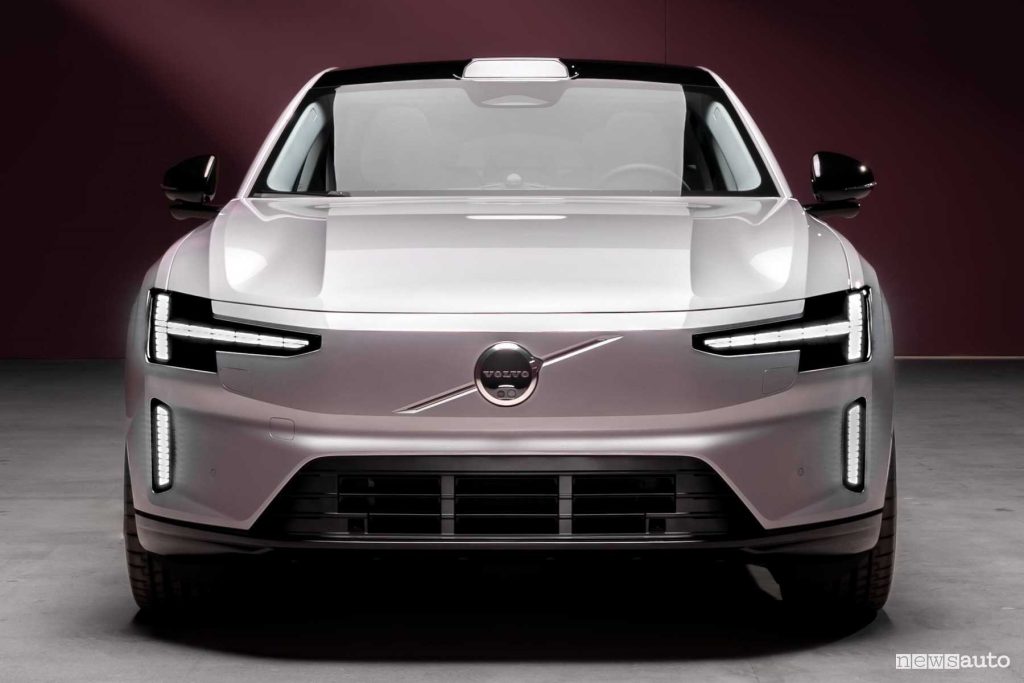 Volvo ES90 fari anteriori firma luminosa