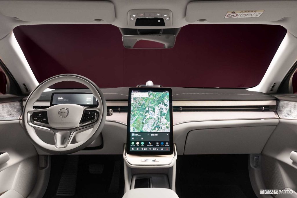 Volvo ES90 plancia abitacolo