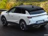 Opel Grandland ibrido plug-in su strada