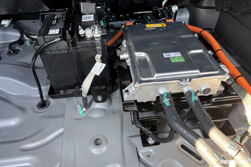 Jaecoo 7 Super Hybrid secondo motore elettrico nel bagagliaio