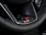 Toyota Hilux GR Sport II logo GR sul volante