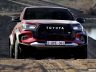 Toyota Hilux GR Sport II sulla sabbia