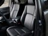 Toyota Hilux Hybrid 48 Volt sedili anteriori abitacolo