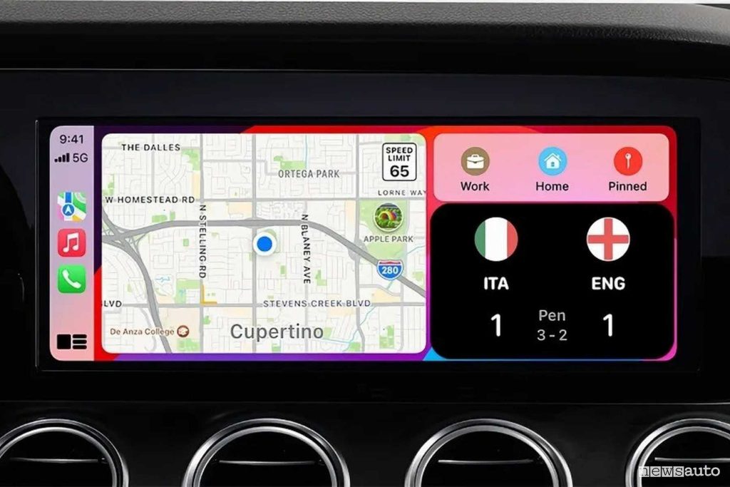 Navigatore Apple CarPlay aggiornamento iOS18.4
