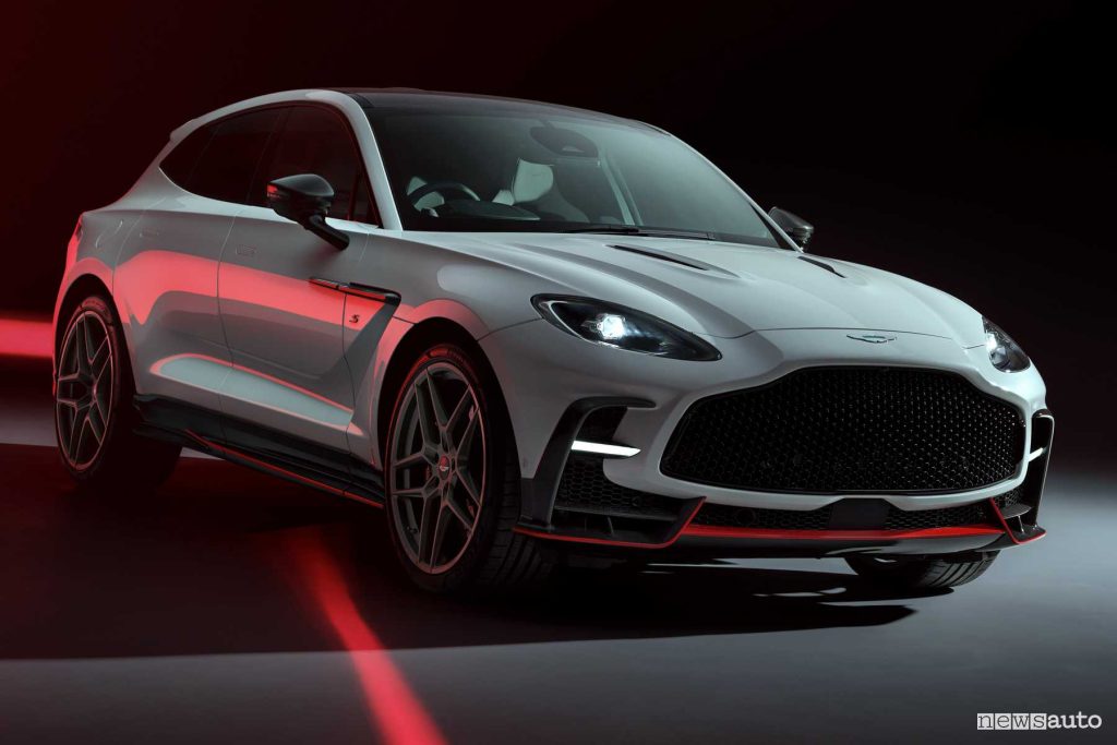 Aston Martin DBX S anteriore 3/4