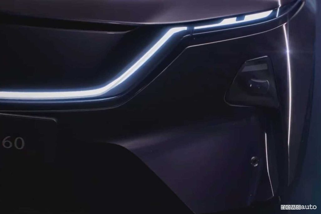 Mazda EZ-60 faro anteriore