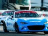 Heather Hadley in pista con la Mazda MX-5 Cup