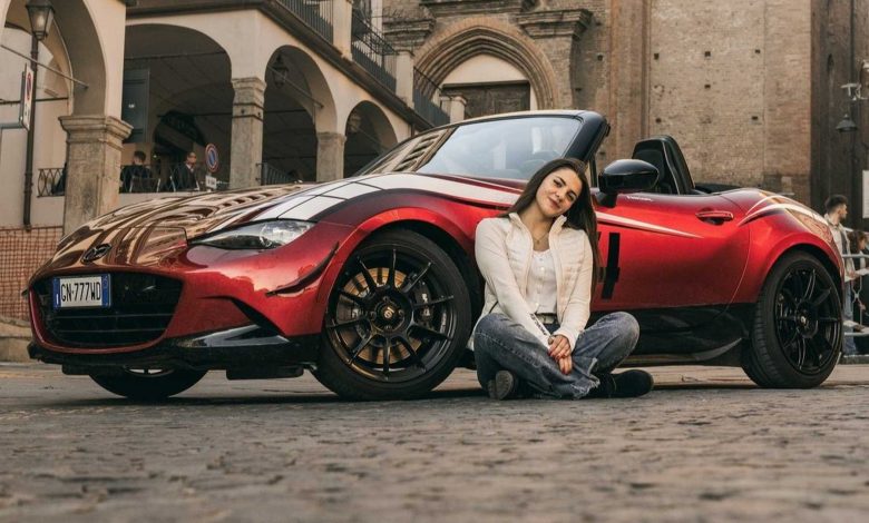 Federica Levy con la Mazda MX-5