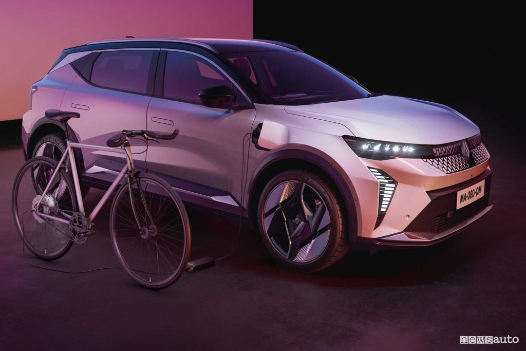 Renault Scenic E-Tech Electric ricarica bidirezionale V2L