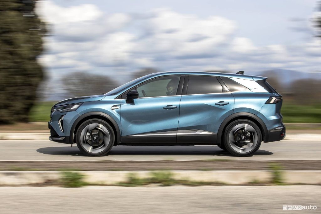 Renault Symbioz Iconic fiancata
