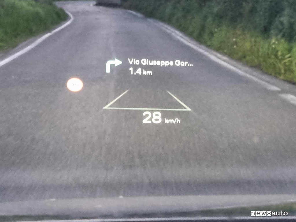 Head-Up Display sulla nuova Hyundai Tucson (ADAS)