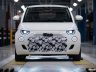 Fiat 500 ibrida sulla linea di produzione di Mirafiori
