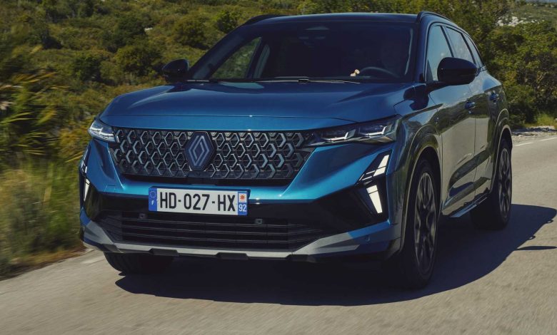 Nuova Renault Austral Esprit Alpine su strada