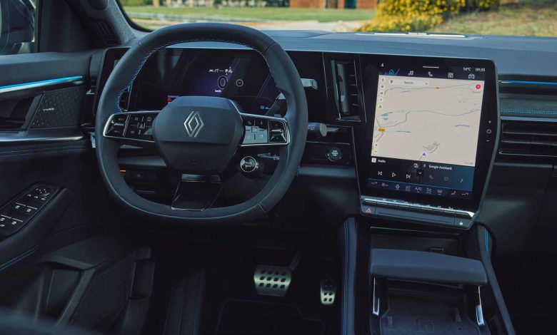 Nuova Renault Austral Esprit Alpine plancia abitacolo