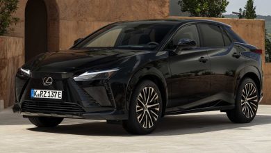 Lexus RZ 500e Luxury anteriore 3/4
