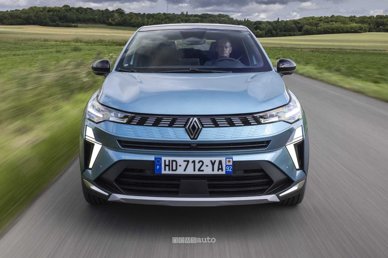 Renault Symbioz, prova del C-SUV Full Hybrid 160 cv