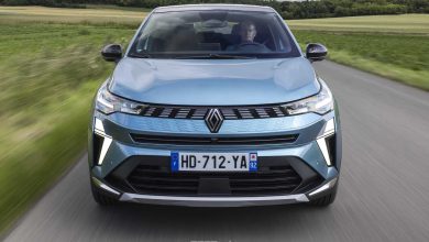 Renault Symbioz full hybrid E-Tech Iconic su strada