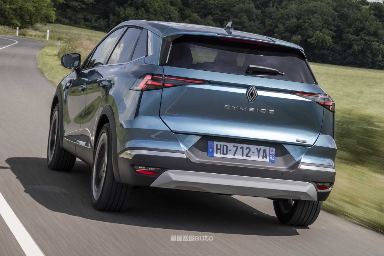 Renault Symbioz, prova del C-SUV Full Hybrid 160 cv