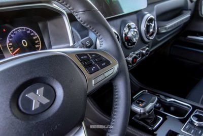 ICH-X K2 Off Road Edition comandi al volante