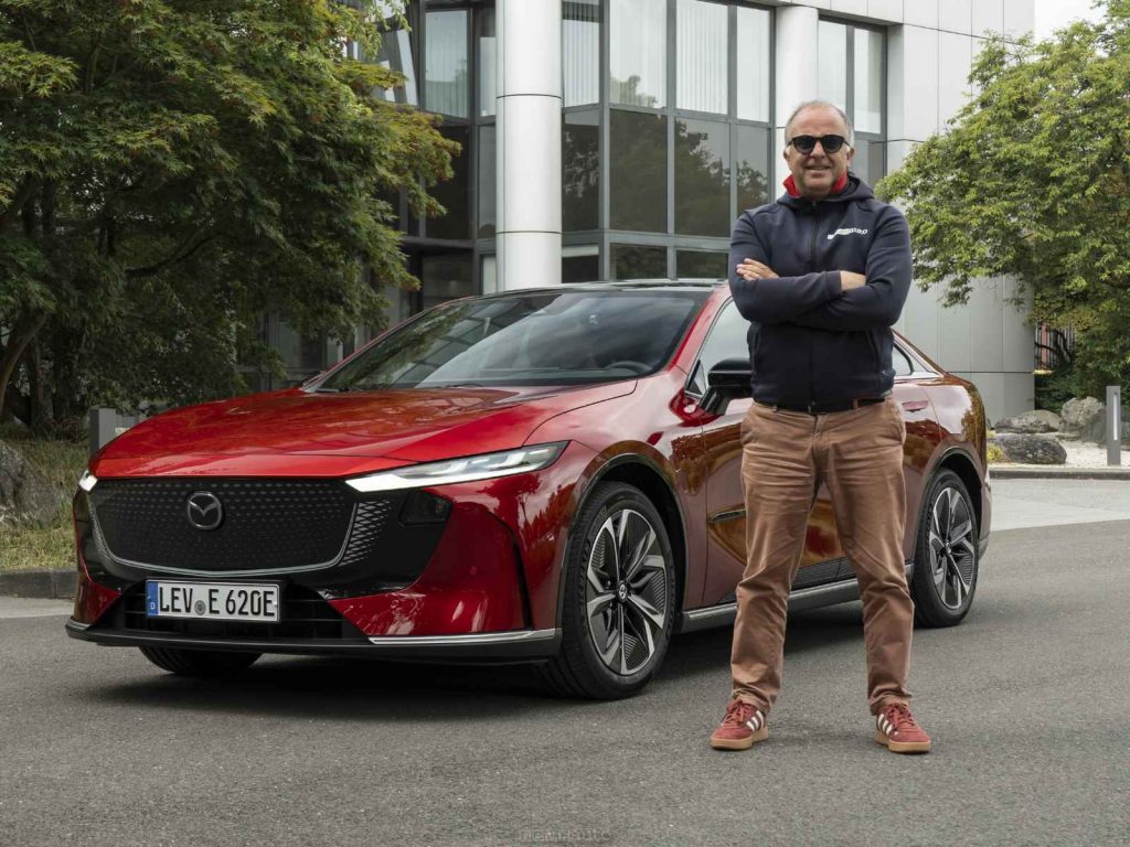 Impressioni di guida e considerazioni finali dopo aver guidato la MAZDA6e  (in foto giovanni mancini)