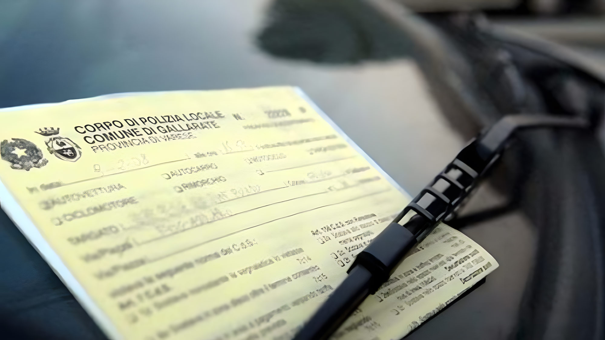 Aria condizionata auto multa, quando c’è la sanzione di 444€