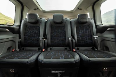 Ford E-Tourneo Custom MS-RT sedili posteriori