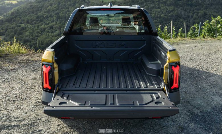 KGM Torres EVT pick-up cassone posteriore