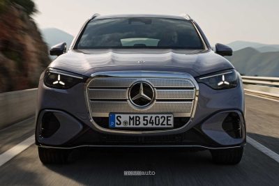 Nuova Mercedes GLC su strada