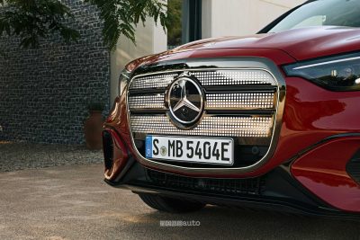 Nuova Mercedes GLC griglia anteriore luminosa