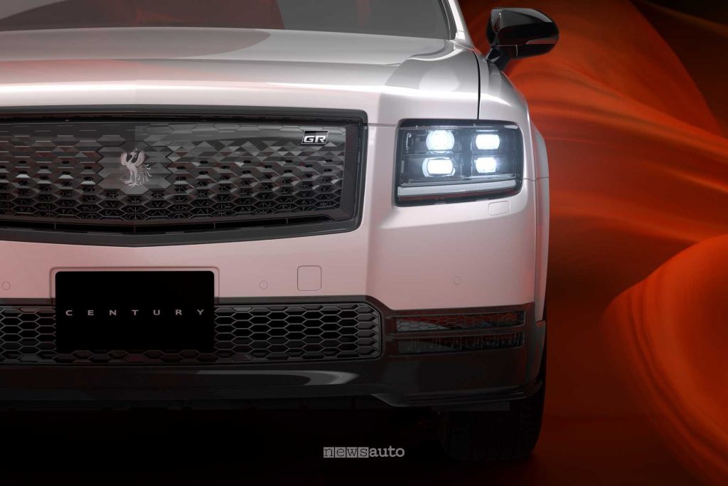 Toyota Century berlina GRMN faro anteriore