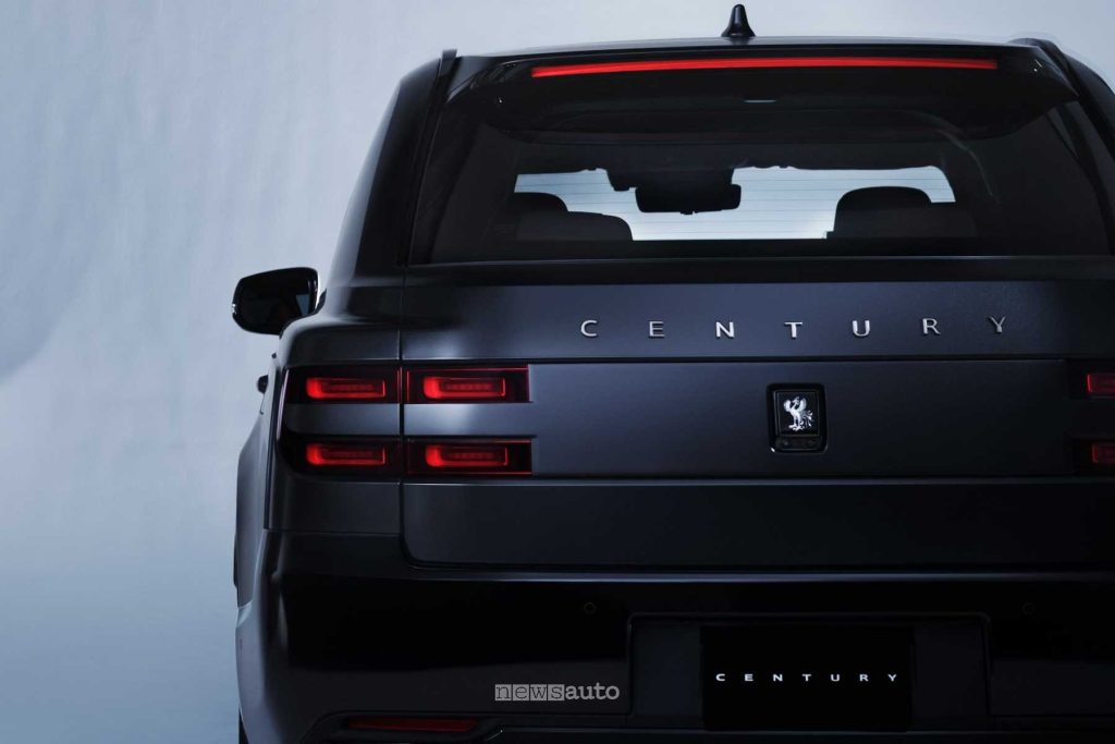 Toyota Century SUV posteriore