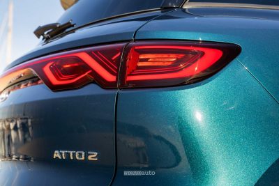 BYD Atto 2 DM-i faro posteriore
